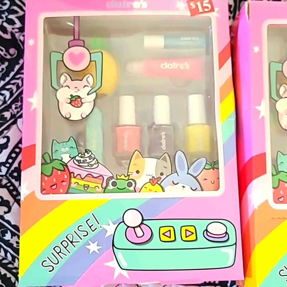 Nail polish lip gloss set